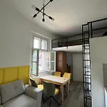 New Apartment Close To Palmovka